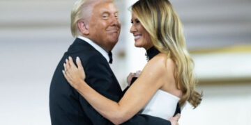 Trump jokes about his marriage