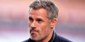 Jamie Carragher picks better team between Arsenal, PSG