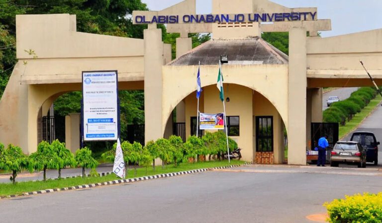 Again gunmen attack OOU students, cart away car, phones